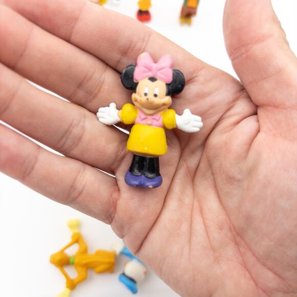 VTG 1987 Arco Disney Mickey’s Airport Airplane With Lot Of 10 Figures + Car - Picture 4 of 15